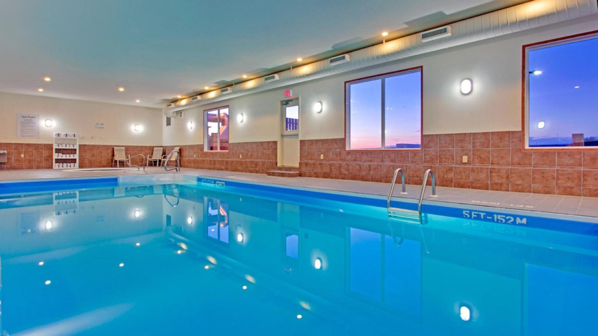 Holiday Inn Express Hotel & Suites Swift Current By Ihg Eksteriør bilde