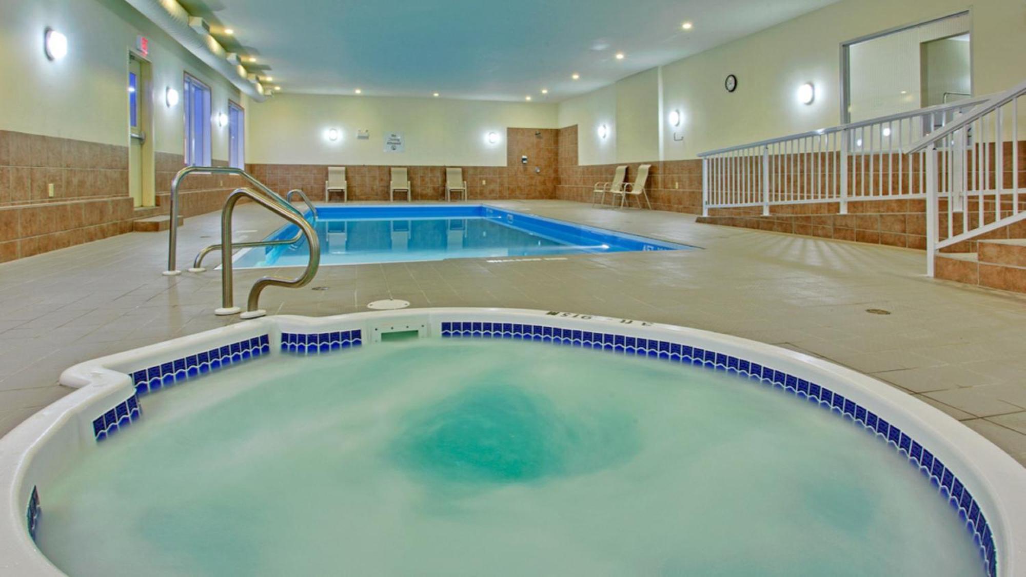 Holiday Inn Express Hotel & Suites Swift Current By Ihg Eksteriør bilde