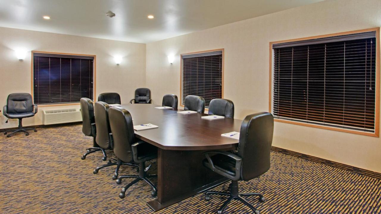 Holiday Inn Express Hotel & Suites Swift Current By Ihg Eksteriør bilde
